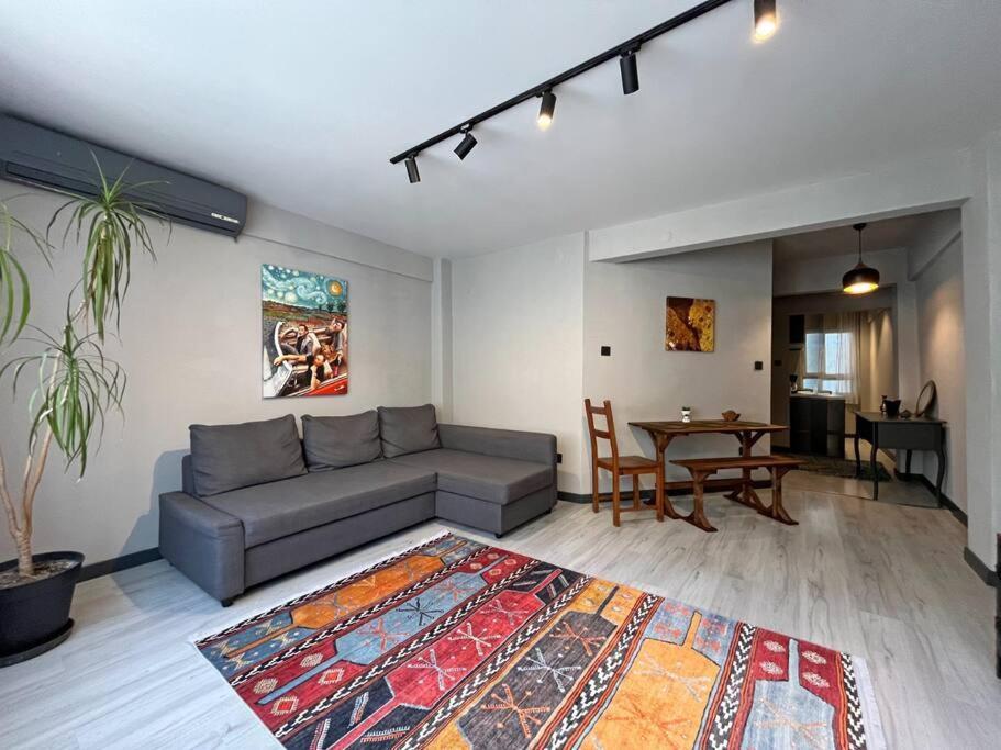Central & Cosy Flat For 4 Person Istanbul Exterior photo